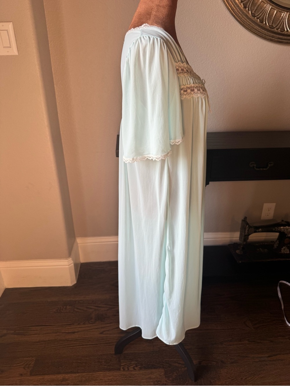 Silk Essence by Miss Elaine Blue Lace Traditional Nightgown Romantic Nylon M - Picture 8 of 12